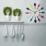 Horloge murale pour une ambiance chaleureuse en cuisine