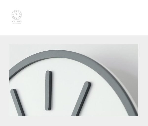 Horloge en bois minimaliste