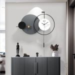 Horloge murale avec design géométrique élégant
