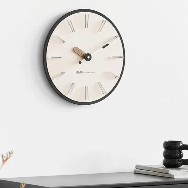 Horloge murale italienne pour une atmosphère sophistiquée