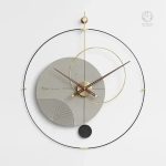 Horloge murale stylée adaptée au salon