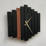 Horloge moderne en bois pour un style épuré