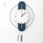 Horloge murale design en bois nordique élégant