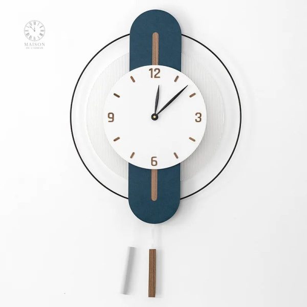 Horloge murale design en bois nordique élégant