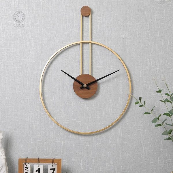 Horloge murale en métal, ambiance vintage