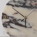 Horloge Murale Luxe avec Finition en Marbre