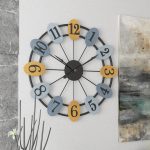 Horloge Murale Artisanale au Fini Métallique