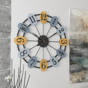 Horloge Murale Artisanale au Fini Métallique
