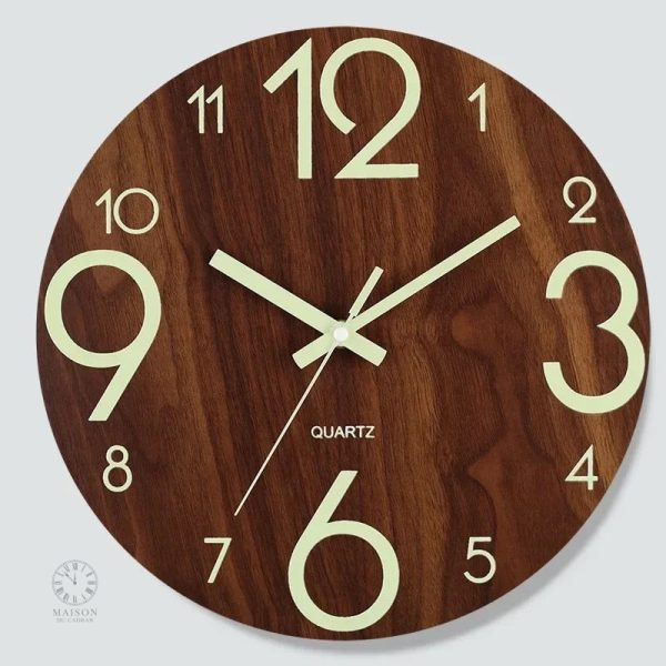 Horloge murale contemporaine avec effets de lumière