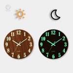 Horloge murale design, mélange de style et de lumière