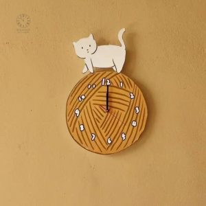 Horloge scandinave Masha avec un style minimaliste