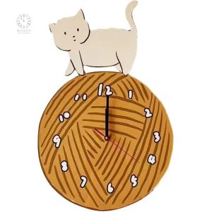 Horloge murale moderne Masha, touche déco scandinave