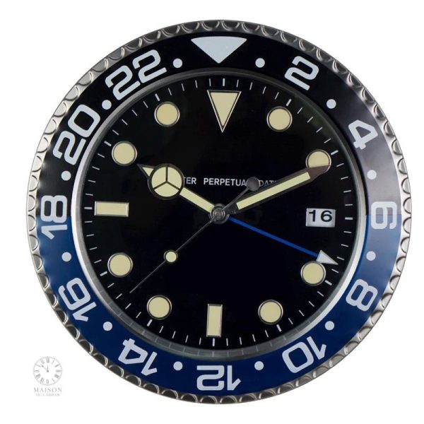 Horloge murale luxe avec finition métallique élégante