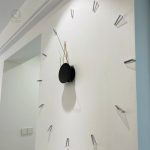Horloge murale au style minimaliste élégant