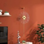 Élégante horloge dorée pour une touche moderne