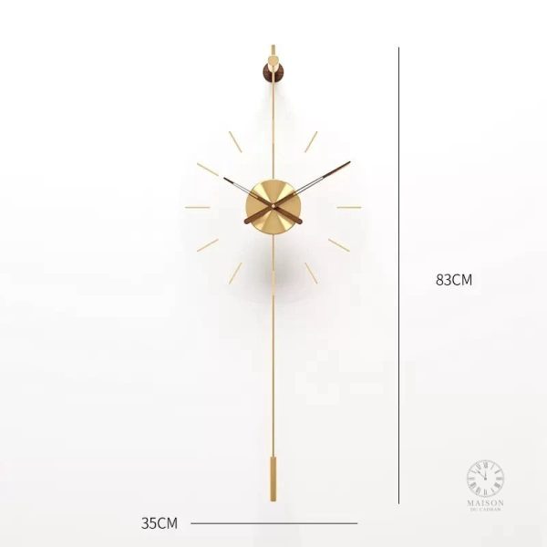 Horloge décorative dorée au design simple