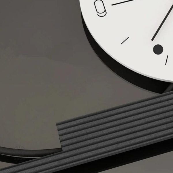 Horloge au design sobre, parfait pour toute décoration