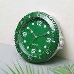 Horloge murale au look minimaliste