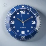 Horloge design pour un intérieur moderne