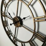 Horloge murale noire, touche élégante pour votre mur