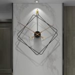 Horloge murale noire au design moderne et élégant