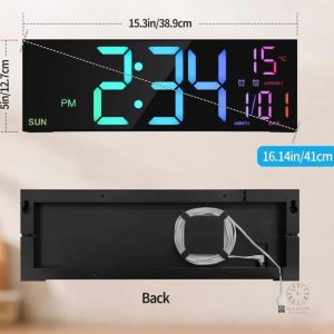 Horloge murale moderne avec chiffres lumineux