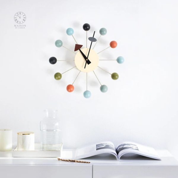 Horloge murale au style moderne et esthétique