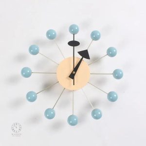 Horloge murale avec un design créatif et distinctif