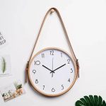 Horloge murale originale en bois