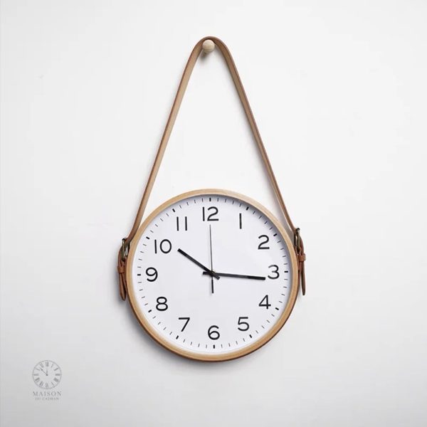 Horloge murale originale en bois décoratif