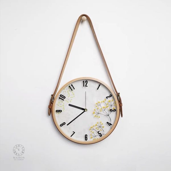 Horloge murale artisanale en bois