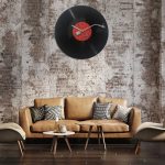 Horloge murale vintage avec chiffres romains classiques