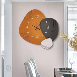 Horloge murale design pour salon moderne
