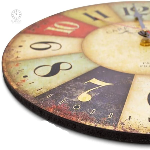 Horloge murale au charme d'antan et couleurs douces
