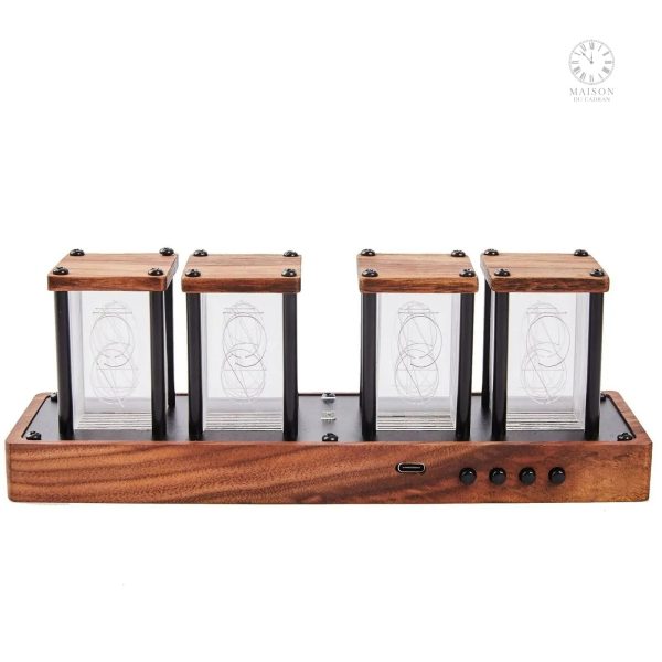 Élégante horloge Nixie Tube au look futuriste