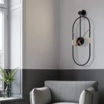 Horloge noire avec chiffres clairs et lisibles