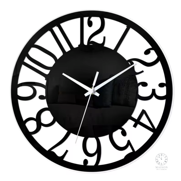 Design minimaliste pour horloge noire élégante et raffinée
