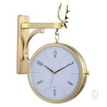 Horloge design noir avec une touche d'élégance moderne