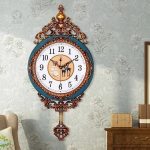Pendule vintage au style classique et élégant