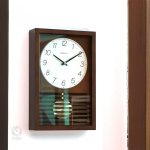 Pendule en bois de style classique