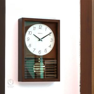 Pendule en bois de style classique