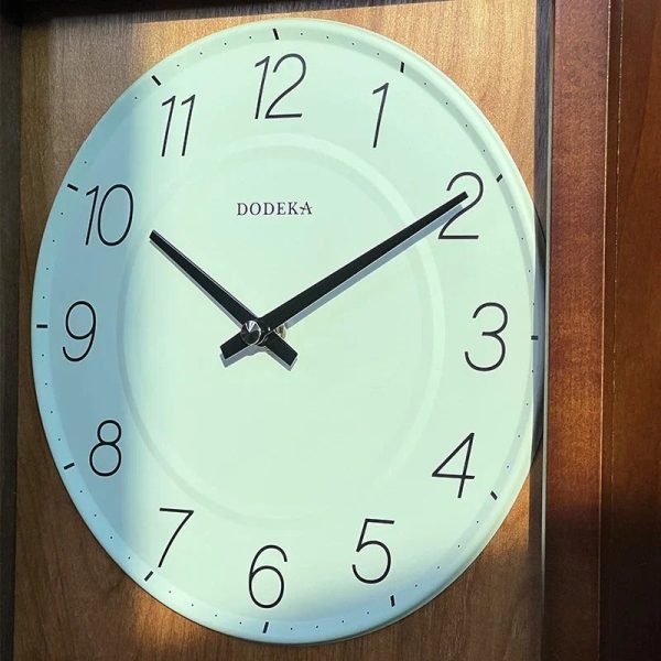 Horloge décorative en bois