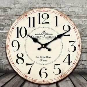 Design d'horloge vintage adapté à la décoration de cuisine