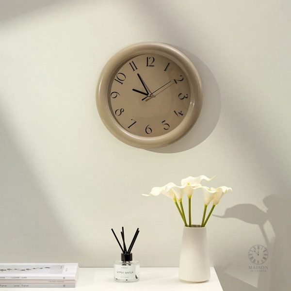 Horloge murale au style rétro classique