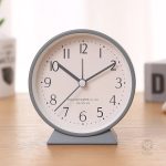 Horloge Réveil moderne avec affichage clair