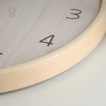 Horloge scandinave avec pendule élégant