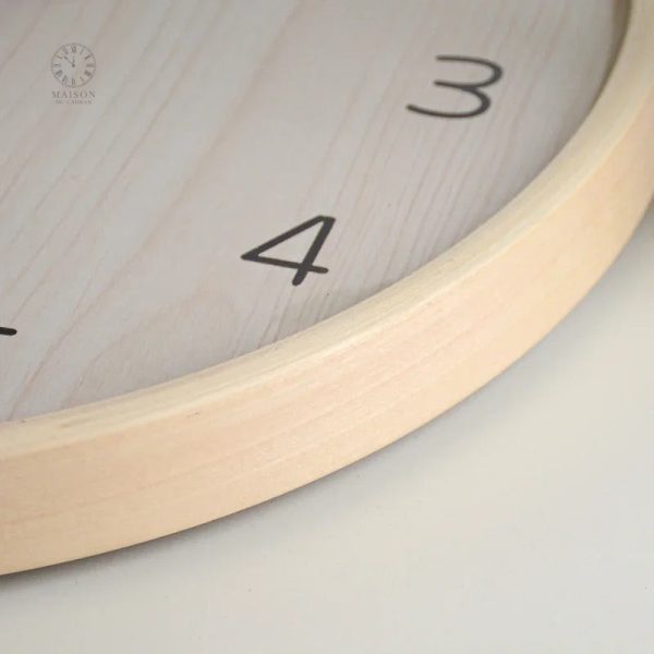 Horloge scandinave avec pendule élégant