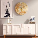 Horloge silencieuse en marbre, élégance murale moderne