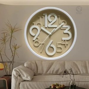 Horloge au look simple et contemporain