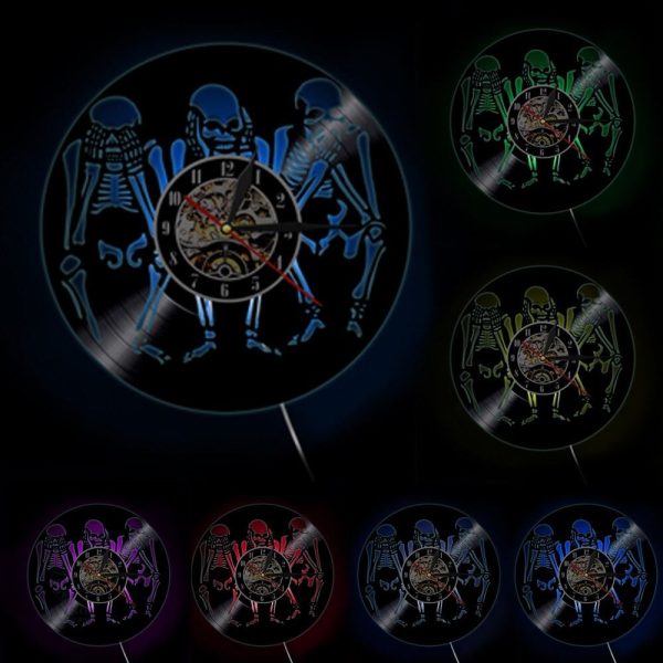 Horloge murale squelette LED au design moderne